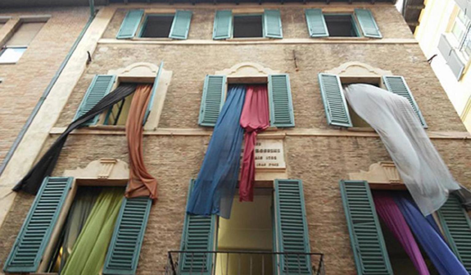 Appartement La Mansardina à Pesaro Extérieur photo