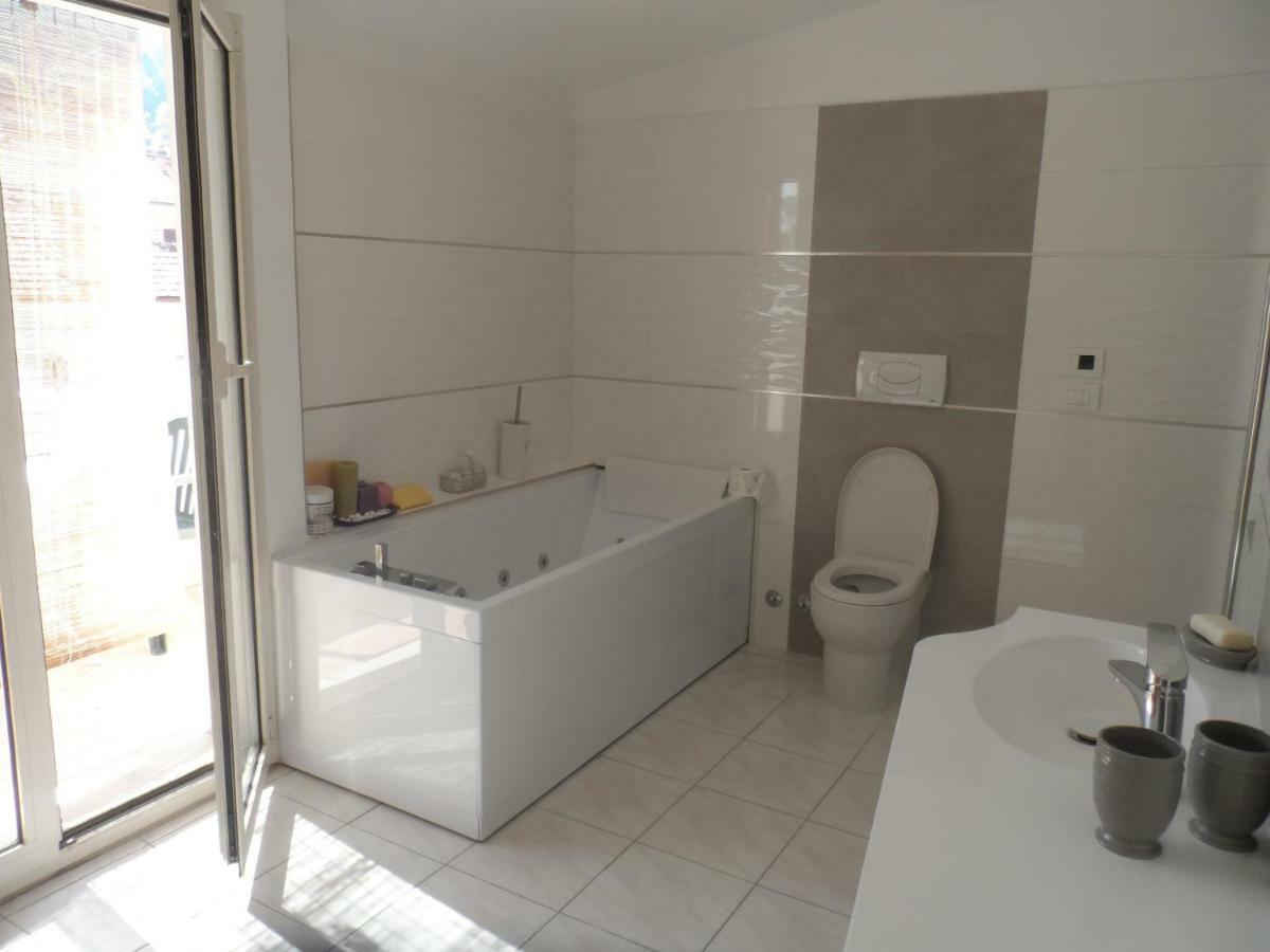 Appartement La Mansardina à Pesaro Extérieur photo